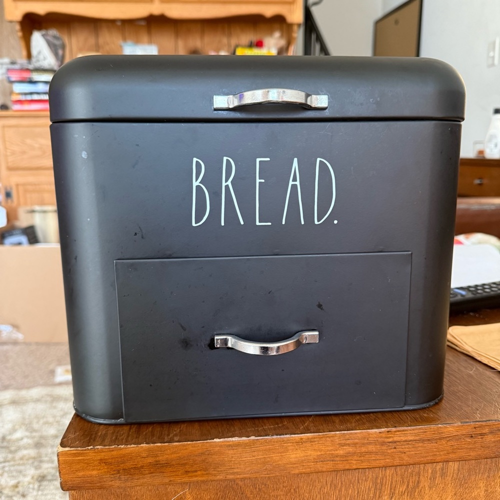 Black Metal “BREAD” Bread Box